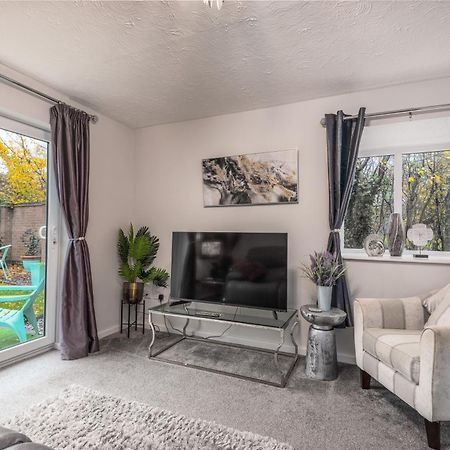 Worcester Fabulous Cherry Tree Mews Self Check In Dogs Welcome By Prior Arrangement , 2 Double Bedrooms ,Super Fast Wi-Fi, With Free Off Road Parking For 2 Vehicles Near Royal Hospital And Woodland Walks Екстериор снимка
