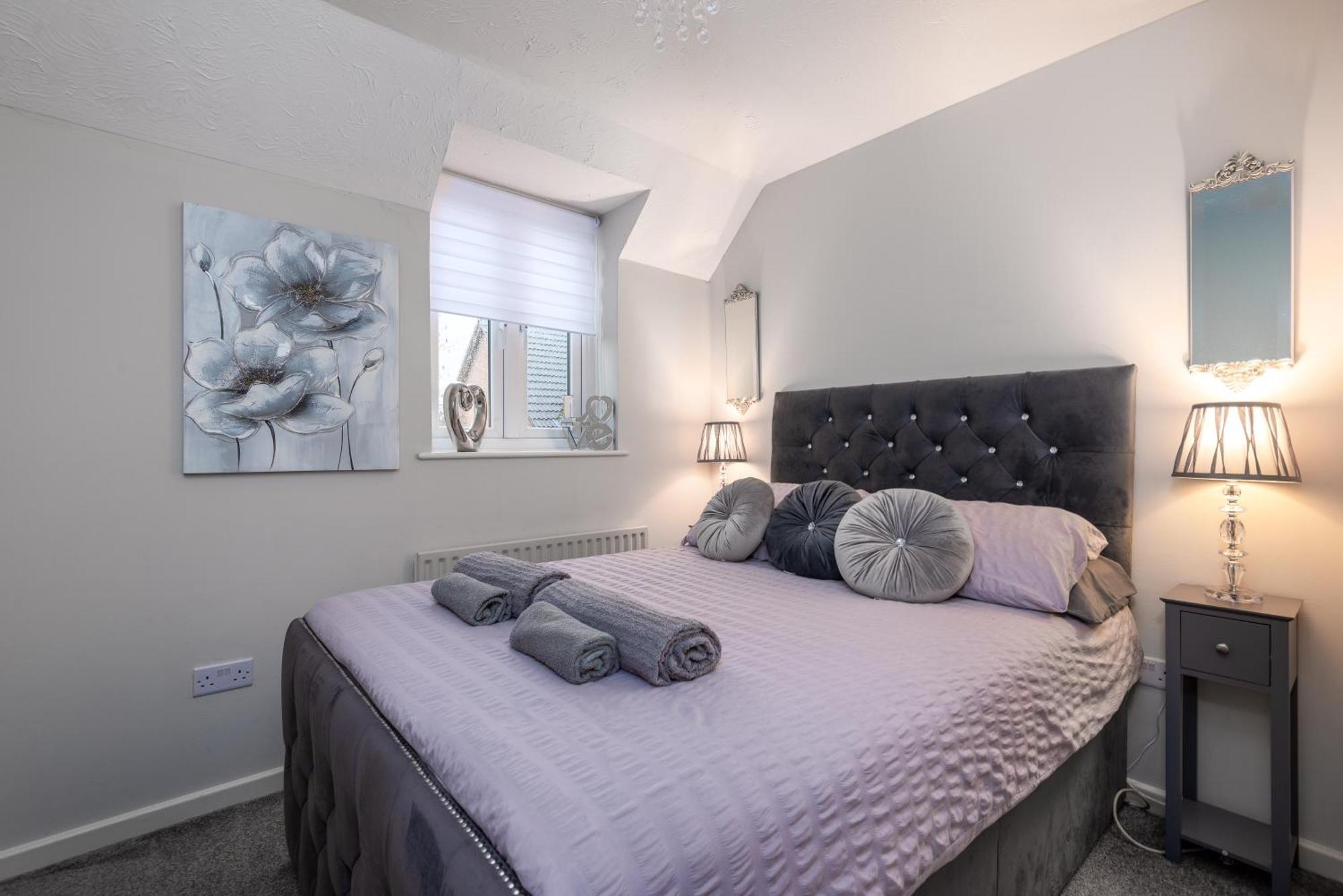 Worcester Fabulous Cherry Tree Mews Self Check In Dogs Welcome By Prior Arrangement , 2 Double Bedrooms ,Super Fast Wi-Fi, With Free Off Road Parking For 2 Vehicles Near Royal Hospital And Woodland Walks Екстериор снимка