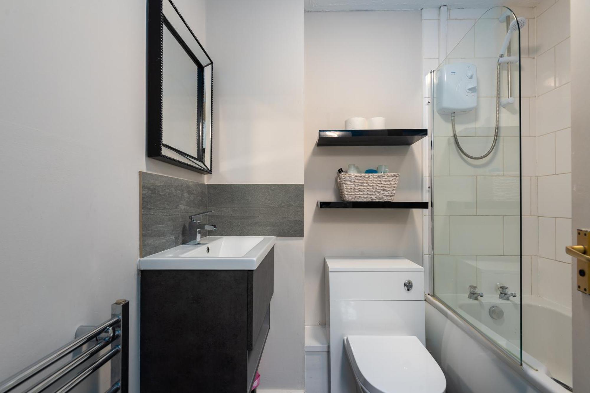 Worcester Fabulous Cherry Tree Mews Self Check In Dogs Welcome By Prior Arrangement , 2 Double Bedrooms ,Super Fast Wi-Fi, With Free Off Road Parking For 2 Vehicles Near Royal Hospital And Woodland Walks Екстериор снимка